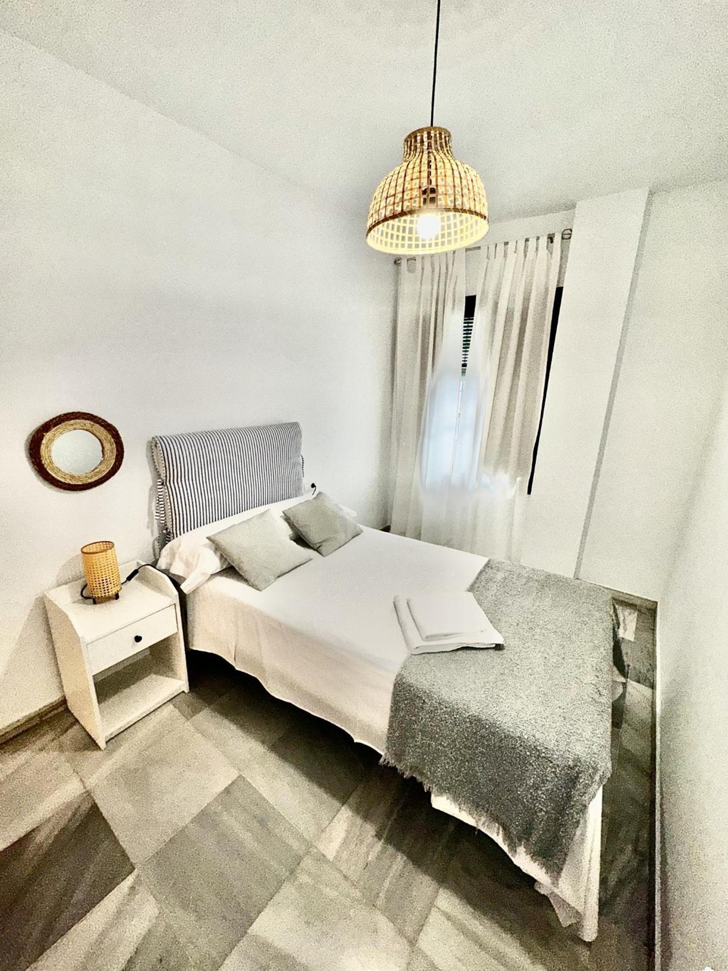Apartament Apartamento Arellano Carmona  Zewnętrze zdjęcie