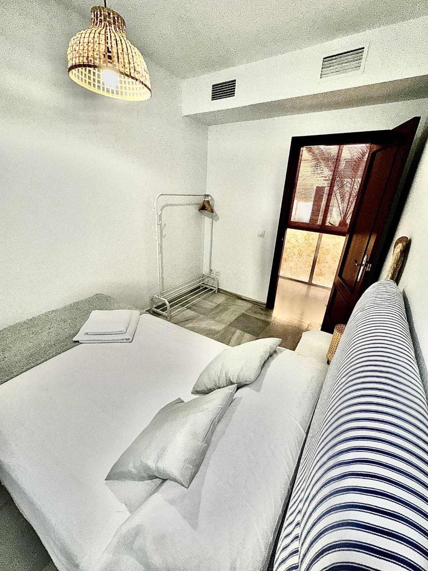 Apartament Apartamento Arellano Carmona  Zewnętrze zdjęcie
